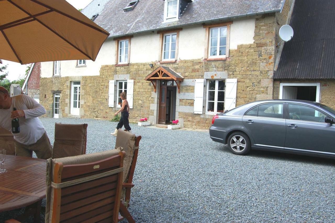 La Maison Du Chene Percy  Eksteriør billede